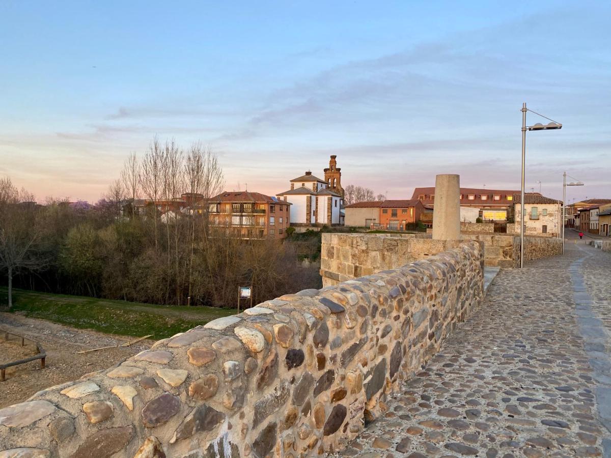 B&B Puente De Orbigo Hospital de Órbigo Dış mekan fotoğraf